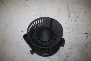 17824408 – 8E2820021E – Kachel Ventilatiemotor