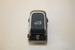 17801665 – 4H0959831B5PR – Schakelaar achterklep