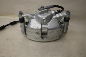 17832975 – 8V0615123 – Bremszange links vorne