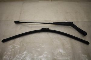 17798008 – 8V19554071P9 – Front wiper arm