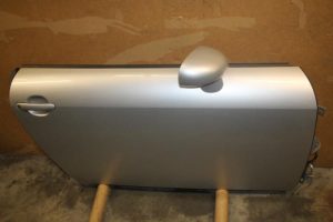 17799362 – 8N0831052C – Portier 2Deurs rechts