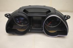 17801004 – 8T0920931M – Instrumentenbrett