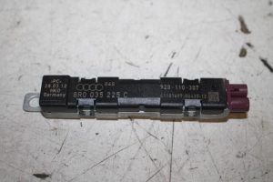 17811756 – 8R0035225C – Antenne Versterker
