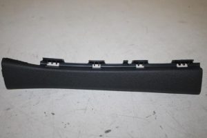 17804748 – 4G88682034PK – A-stijl Afdekkap links