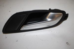 17825744 – 8J1837020H77 – Portiergreep 2Deurs rechts