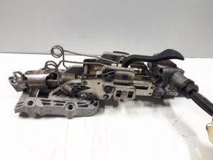 21269572 – 4B0419502E – Steering column housing