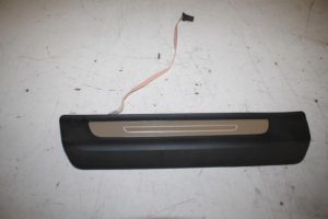 17832162 – 4M0947417 – Afdeklijst dorpel links