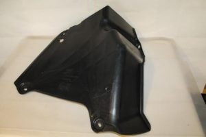 17792910 – 8K0825219A – Schutzblech Boden