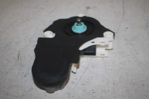 17808681 – 8K0959802B – Door window motor