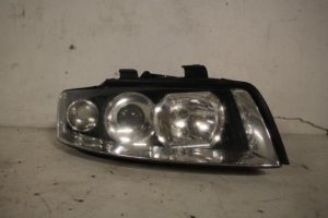 17824604 – 8E0941004S – Koplamp rechts