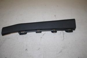 17805465 – 4G08682044PK – A-stijl Afdekkap rechts