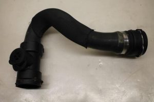 17795637 – 8E0121055R – Kühlerschlauch