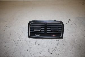 17813280 – 8K0819203JWVF – Luchtrooster achter