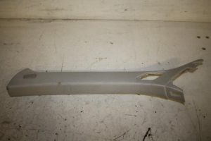 17815963 – 8V5867233ASQ9 – Säule links vorne