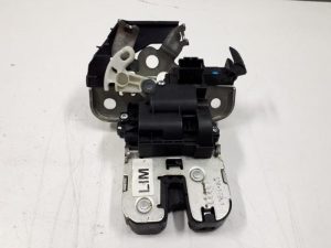 20836062 – 4H0827505 – Slotmechaniek Achterklep