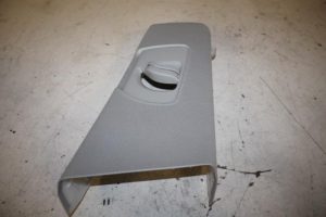 17823841 – 8T8867244TB9 – Stijl midden-rechts