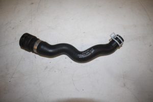 17827368 – 4M0819332D – Kühlerschlauch