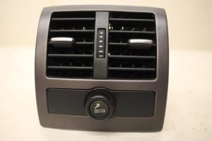 17796019 – 4B0819203E1RQ – Luchtrooster achter