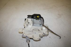 17819616 – 8E1837016AA – Deurslot Mechaniek 4Deurs rechts-voor