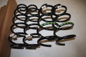 17828435 – 2Q0411105P – Veerschroef voor