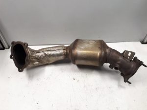 22010017 – 4G0254200P – Katalysator