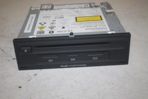 17805737 – 8V0035036C – Regeleinheit Multi Media