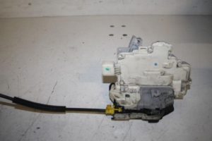 17815010 – 8J2837015A – Deurslot Mechaniek 4Deurs links-voor