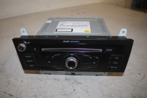 17806075 – 8R1035186N – Radio