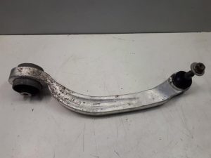 21420047 – 8E0407693AL, 8E0407695E, 8E0407693N, 8E0407693AM, 8E0407693AK – Draagarm links-voor