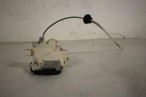 17825962 – 8E2837015AA – Deurslot Mechaniek 4Deurs links-voor