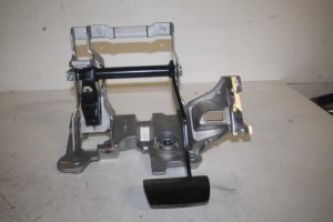 17805716 – 8K2721117 – Stütze (sonstige)