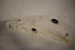 17831952 – 4G8955451B – Front windscreen washer reservoir