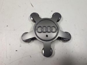 20198512 – 4F0601165N – Radkappe