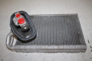 17812562 – 8K1898967A – Airco deel (div)