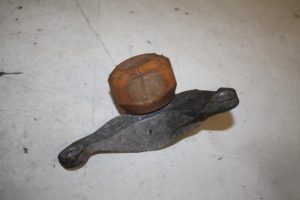 17825211 – 4H0199343D – Motorlager