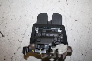 17814290 – 8R0827505 – Slotmechaniek Achterklep