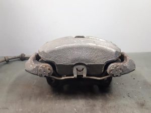 21435085 – 8K0615123D – Remklauw (Tang) links-voor