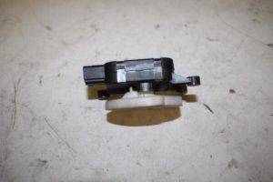 17819759 – 8E1820511C – Heater valve motor