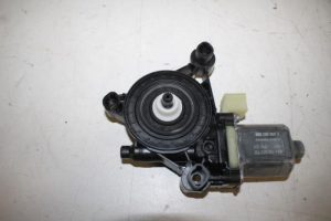 17829473 – 5Q0959802 – Raammotor Portier