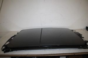 17808246 – 4H4877049A – Panoramadak