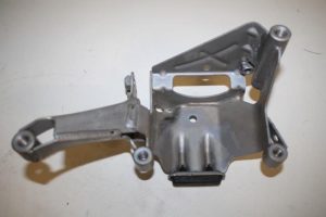 17802067 – 4G0399059G – Steun (diversen)