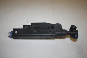 17826444 – 4E0955965AA – Headlight washer