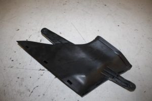 17823865 – 8K0129618F – Luchtgeleider