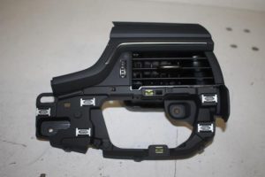 17815489 – 8W2820902B6PS – Luchtrooster Dashboard