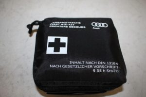 17819473 – 8J7860282B – EHBO kit