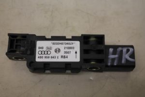 17796568 – 4B0959643E – Airbag Sensor