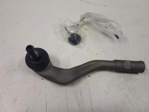 21447016 – 8K0422817B – Spoorstang links