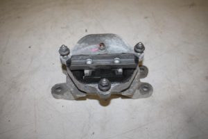 17827396 – 8K0399151CN – Getriebe Halterung