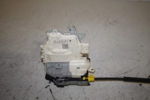 17815008 – 8J1837016F – Deurslot Mechaniek 4Deurs rechts-voor