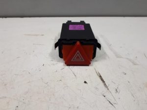 18597609 – 4D0941509D – Paniekverlichtings Schakelaar